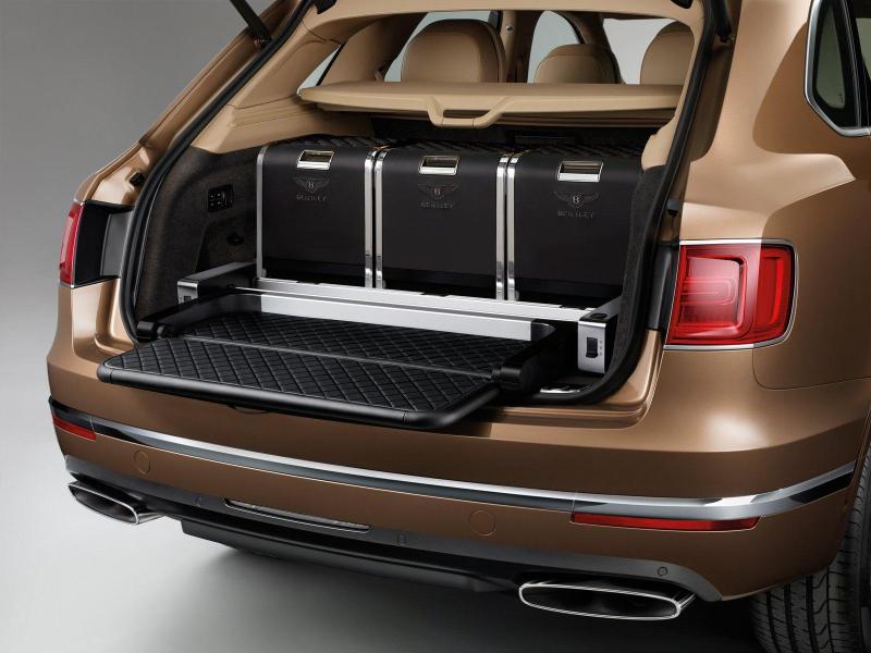  - Francfort 2015 : Bentley Bentayga 1