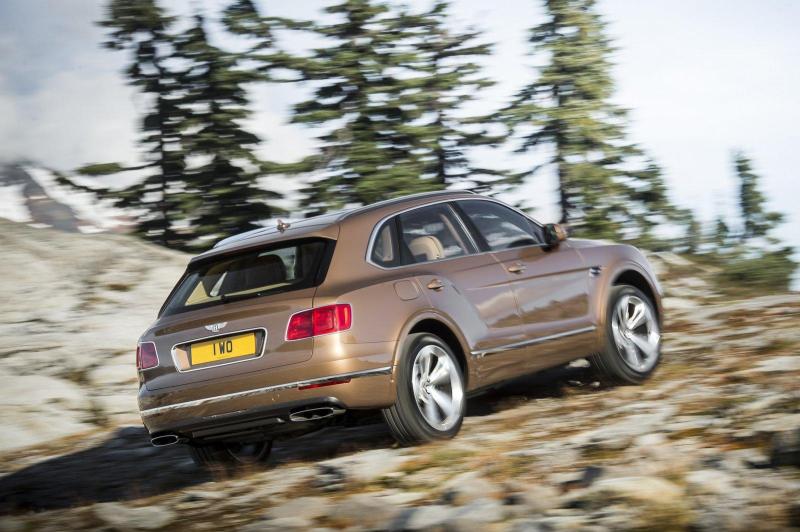  - Francfort 2015 : Bentley Bentayga 1