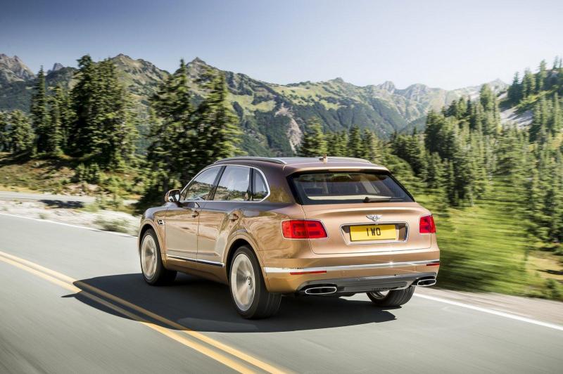  - Francfort 2015 : Bentley Bentayga 1