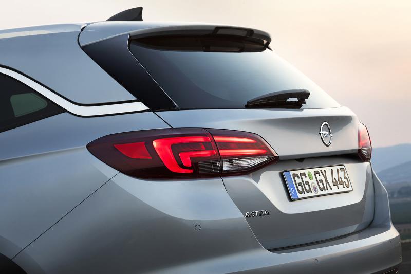  - Francfort 2015 : Opel Astra Sports Tourer 1