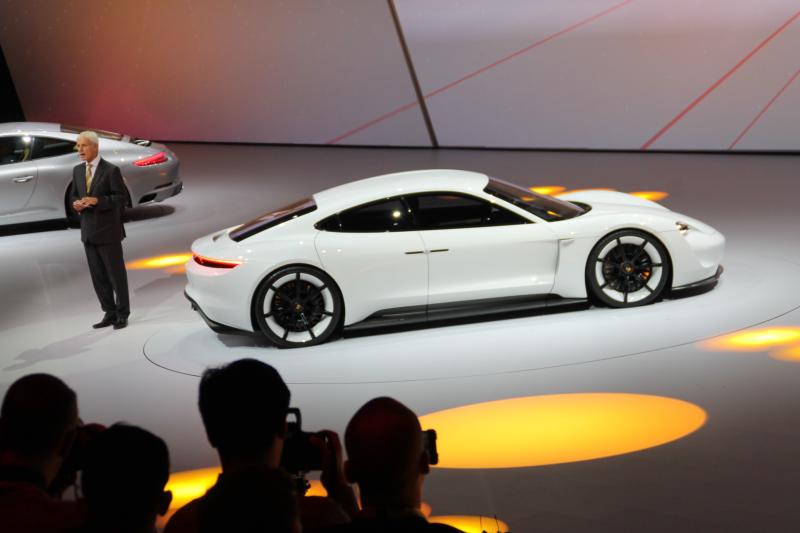  - Francfort 2015 live : Porsche Mission E 1