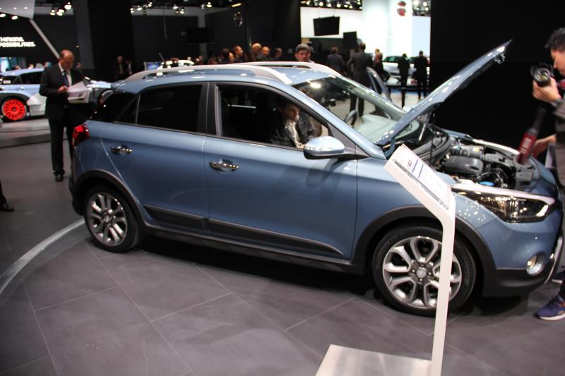  - Francfort 2015 live : Hyundai i20 Active 1