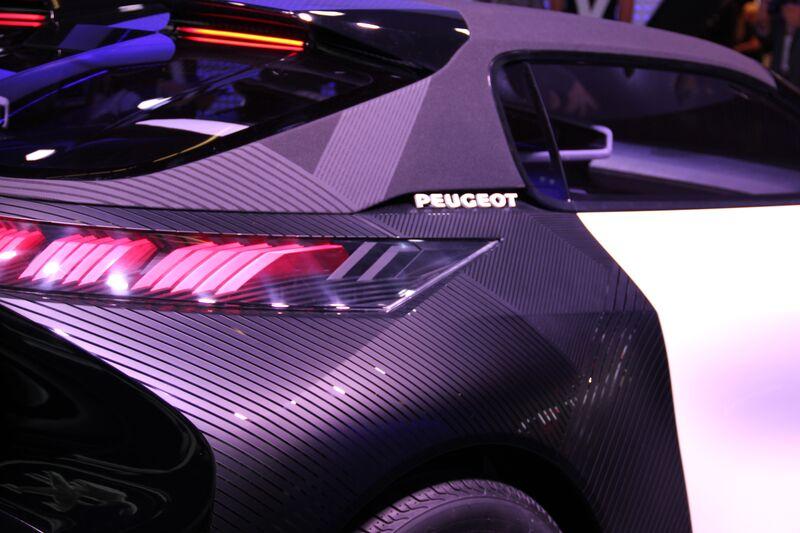 - Francfort 2015 live : Peugeot Fractal Concept 1