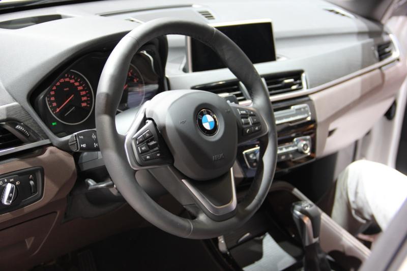  - Francfort 2015 live : BMW 225xe Active Tourer 1