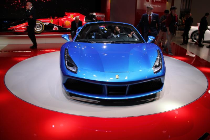  - Francfort 2015 live : Ferrari 488 Spider 1