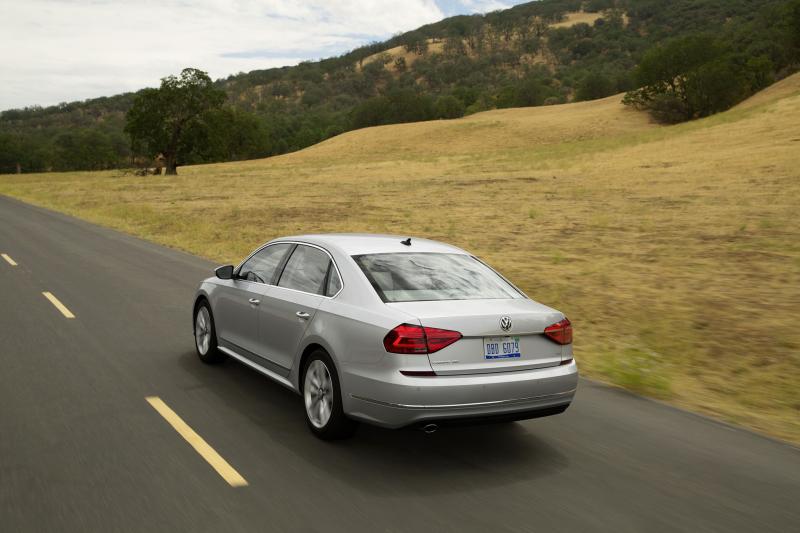  - En pleine tourmente, Volkswagen lance une nouvelle Passat aux Etats-Unis 1