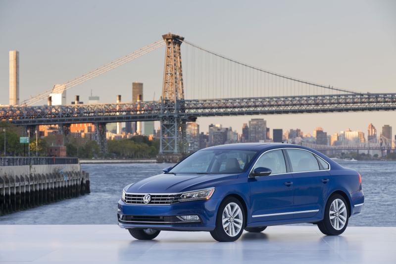 En pleine tourmente, Volkswagen lance une nouvelle Passat aux Etats-Unis 1