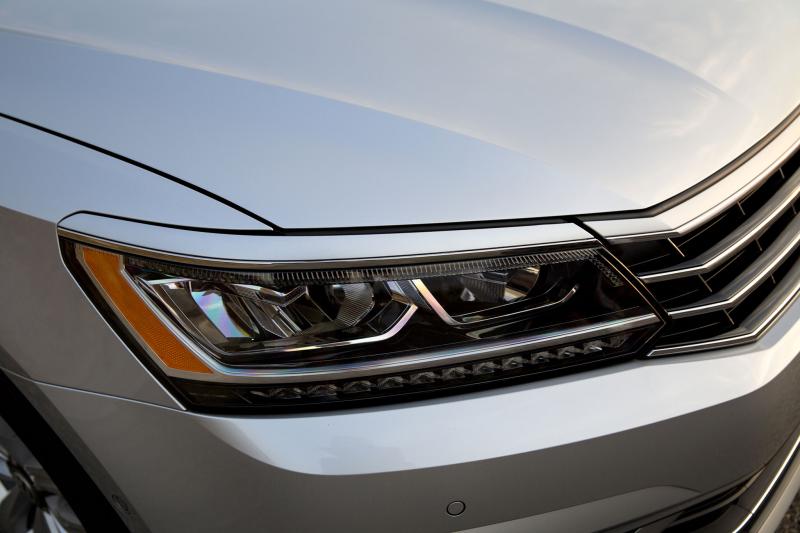 En pleine tourmente, Volkswagen lance une nouvelle Passat aux Etats-Unis 1