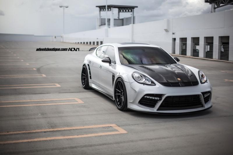  - Mansory et une Porsche Panamera Turbo 1