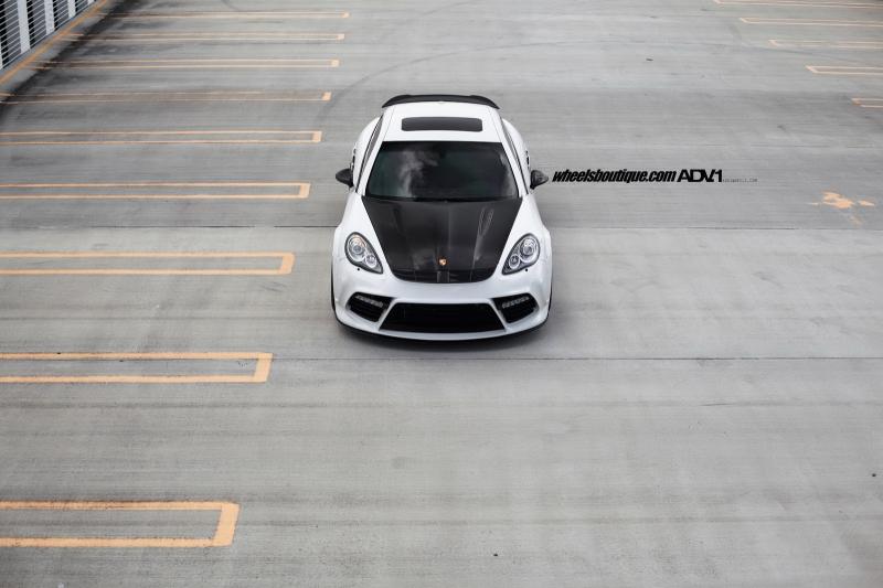  - Mansory et une Porsche Panamera Turbo 1