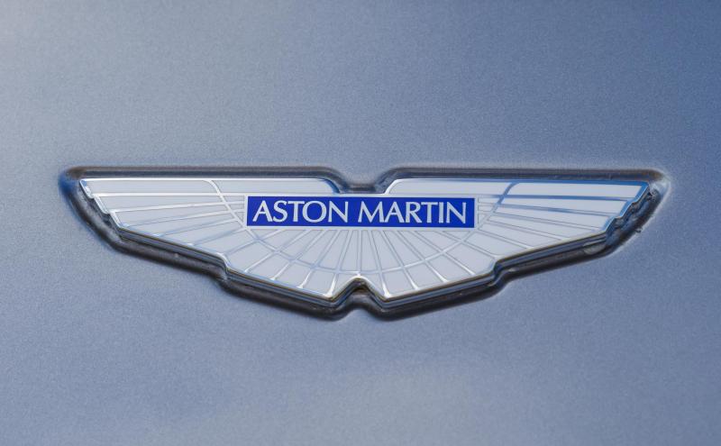  - Aston Martin RapidE Concept : concept branché 1