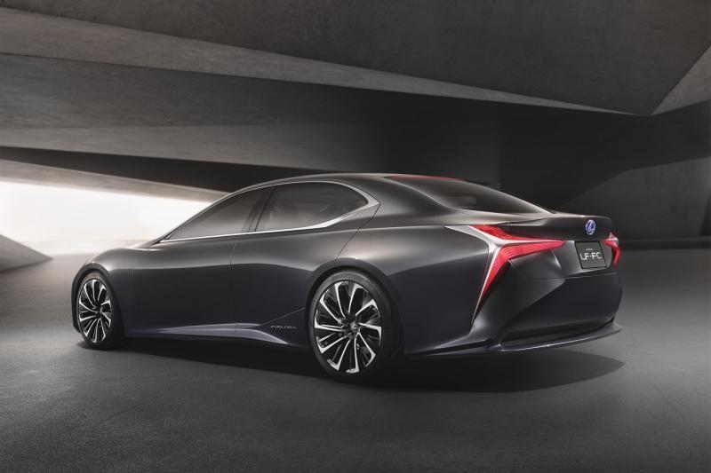  - Tokyo 2015 : Lexus LF-FC Concept 1