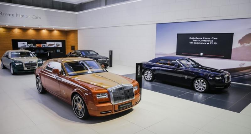  - Dubaï 2015 : Rolls-Royce Phantom Coupé Tiger et Ghost Golf Edition