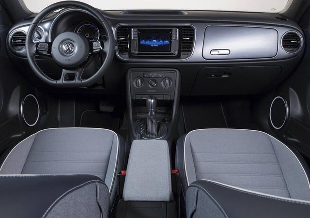  - Los Angeles 2015 : Volkswagen Beetle Denim Edition 1