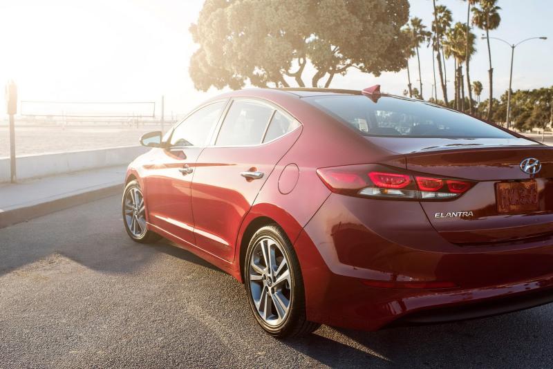  - Los Angeles 2015 : Hyundai Elantra 1