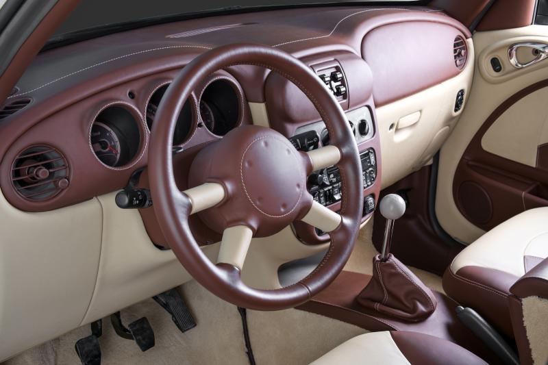  - Chrysler PT Cruiser pick-up par Carbon Motors 1