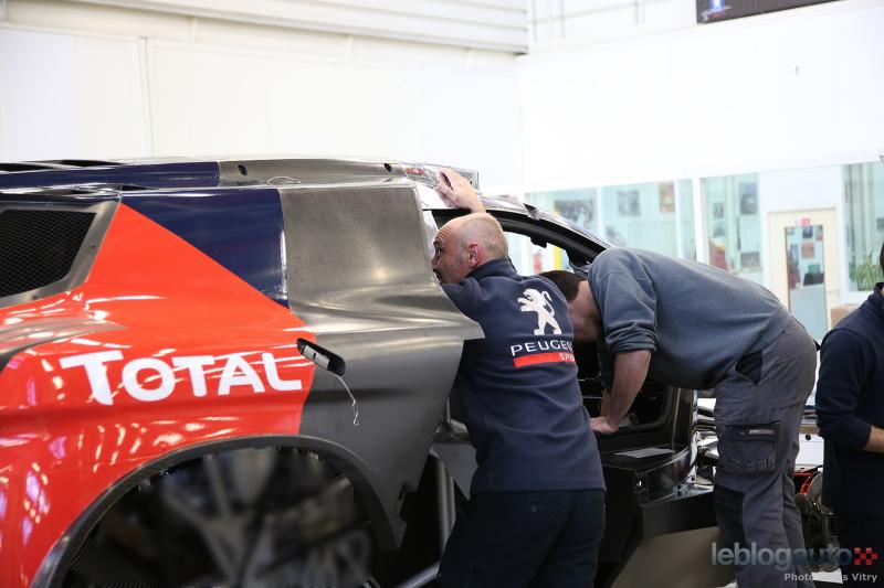 Exclusif : Visite de Peugeot Sport, à la veille du Dakar, et interview de Bruno Famin 2