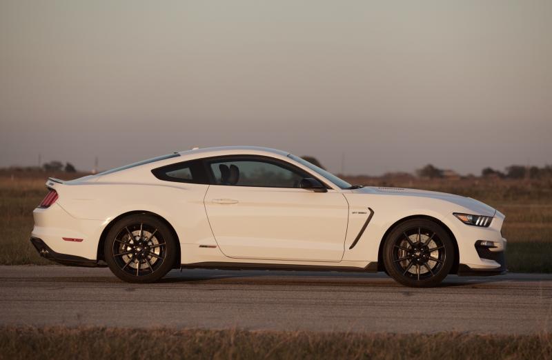  - Hennessey bichonne la Ford Mustang Shelby GT350 1