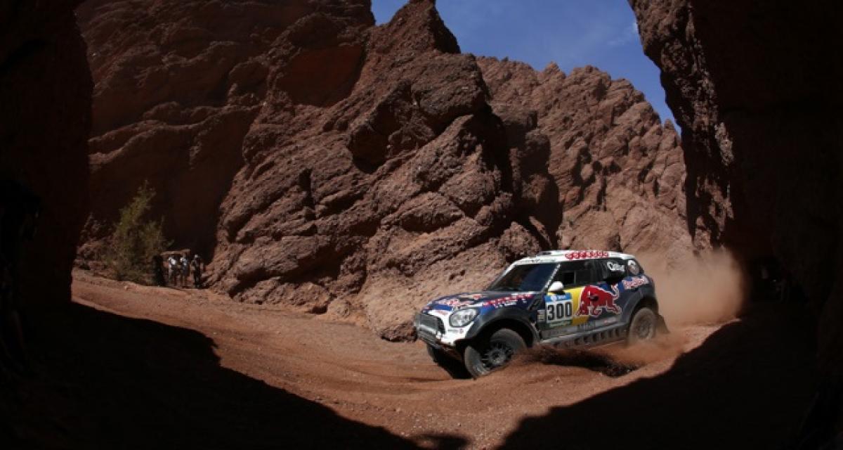 Dakar 2016 : Al-Attiyah 1ère victoire d'un souffle, Loeb part en tonneau