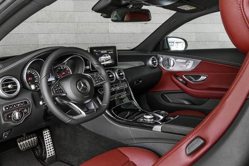 Essai Mercedes Classe C300 coupé 7G-tronic : L'élégance 1