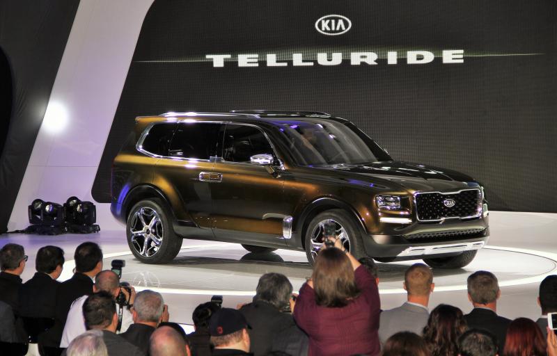  - Detroit 2016 : Kia Telluride Concept 1