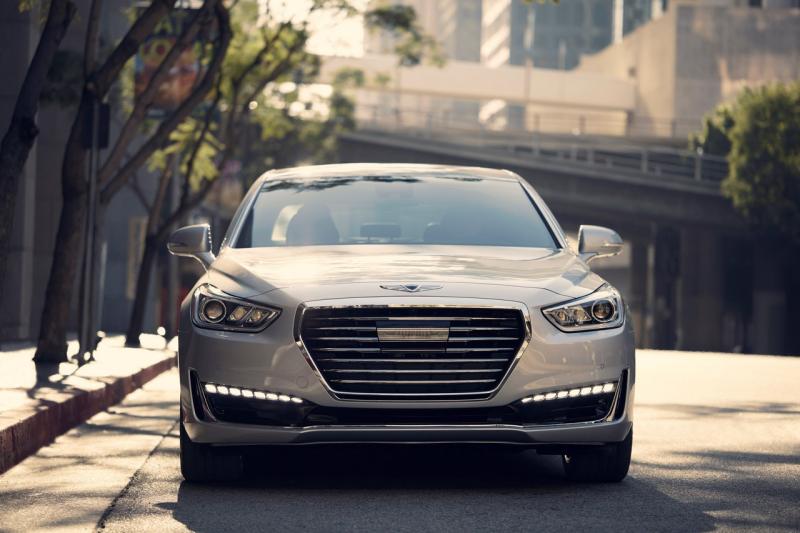  - Detroit 2016 : Genesis G90 1