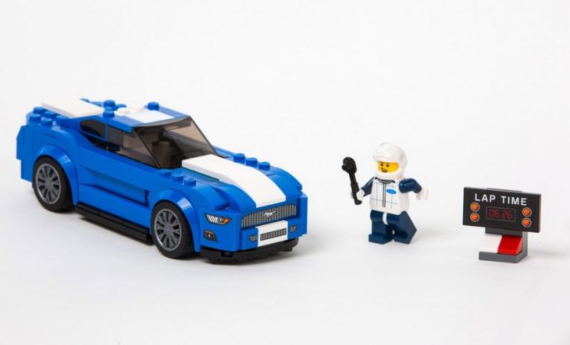  - Detroit 2016 : Lego Ford 1