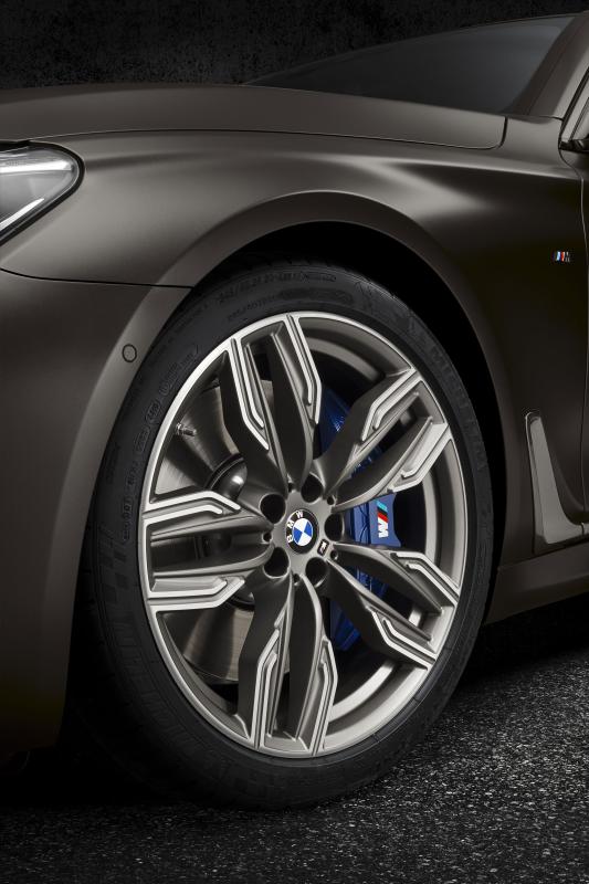  - Genève 2016 : BMW M760Li xDrive 1