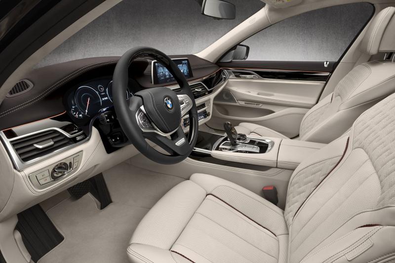  - Genève 2016 : BMW M760Li xDrive 1