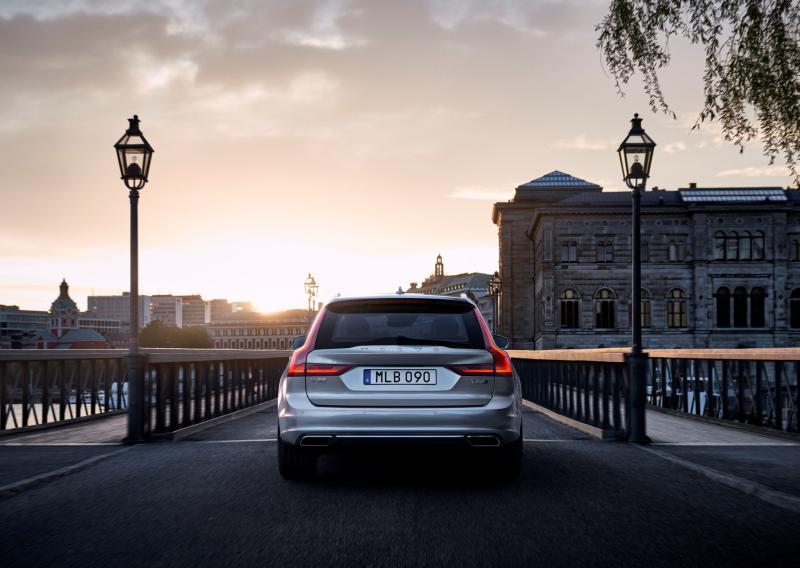  - Genève 2016 : Volvo V90 1