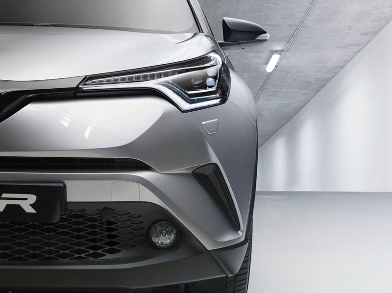  - Genève 2016 : Premières images de la Toyota C-HR en fuite 1