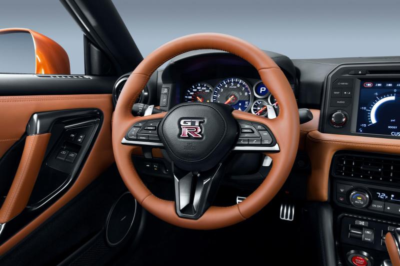  - New York 2016 : Nissan GT-R 1