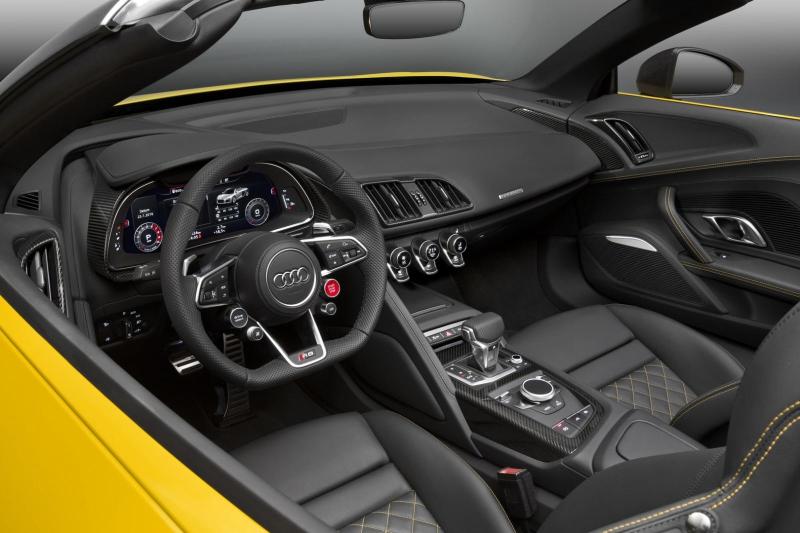  - New York 2016 : Audi R8 Spyder V10 1