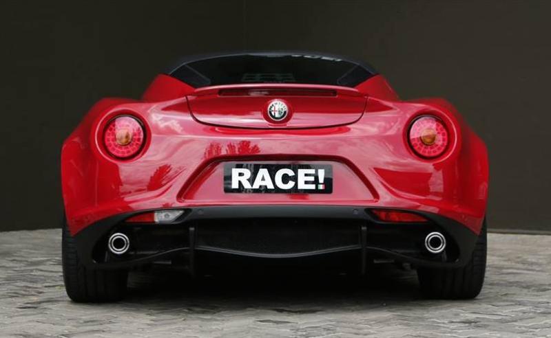  - RACE! South Africa et une Alfa Romeo 4C 1