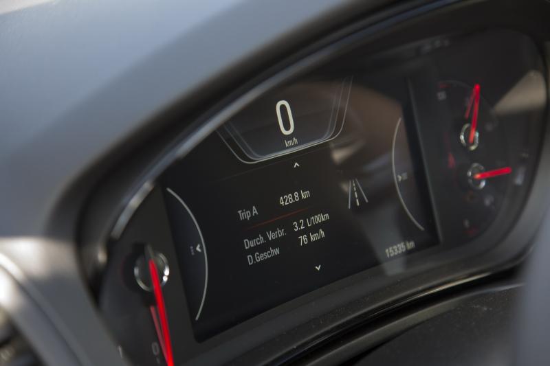  - 2111 km sur un plein en Opel Insignia 1.6 CDTI ecoFLEX 1