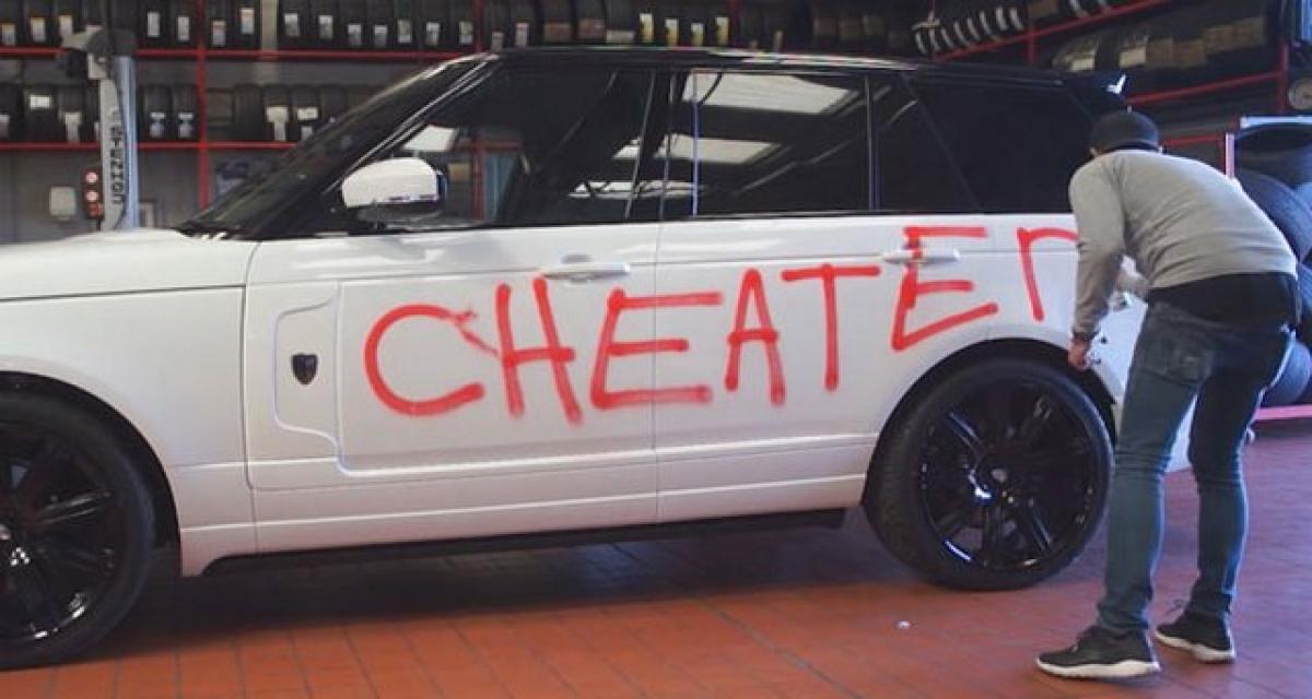 Campagne virale : le vrai / faux Range Rover tagué