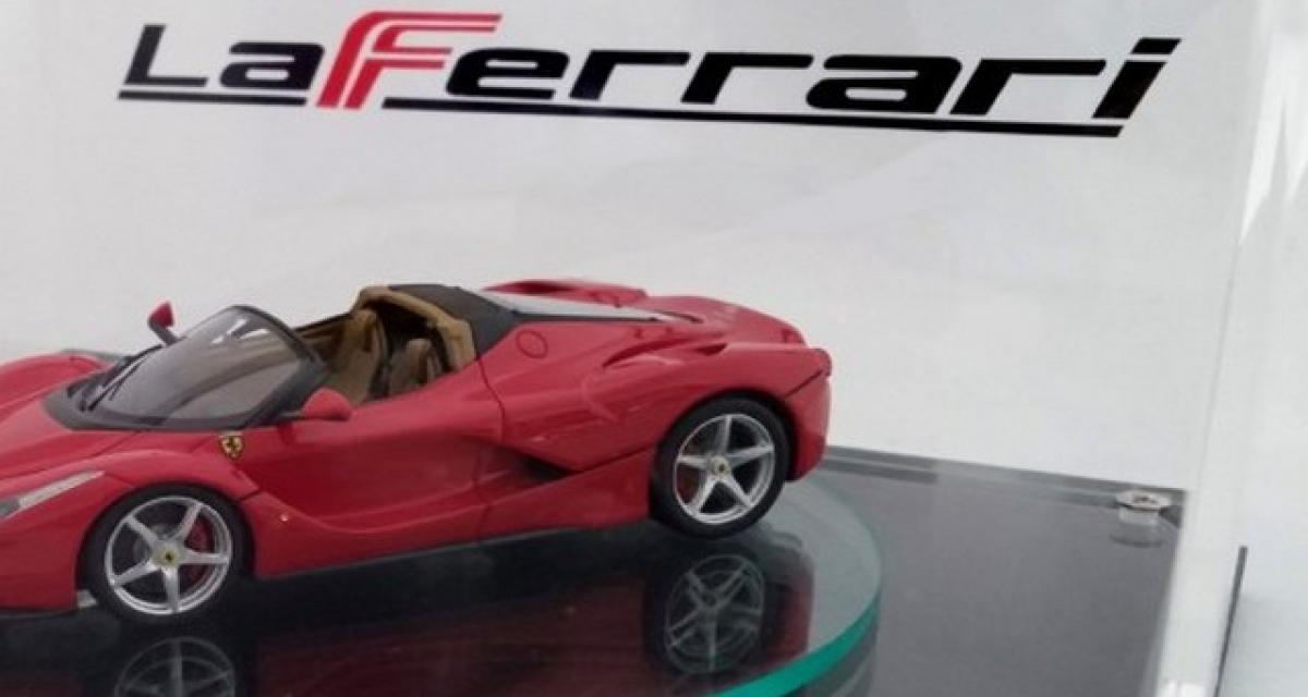 Ferrari LaFerrari Spider : petite fuite
