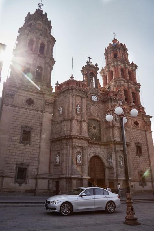  - Première pierre pour l'usine BMW au Mexique 1
