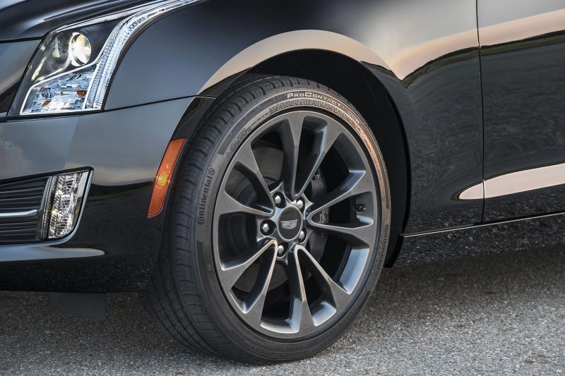  - Cadillac lance le Carbon Black Sport Package sur ATS et CTS 1