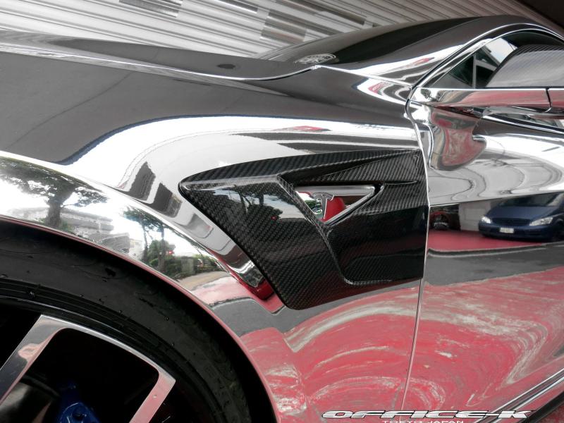  - Une Tesla Model S chromée par les Japonais d'Office-K 1