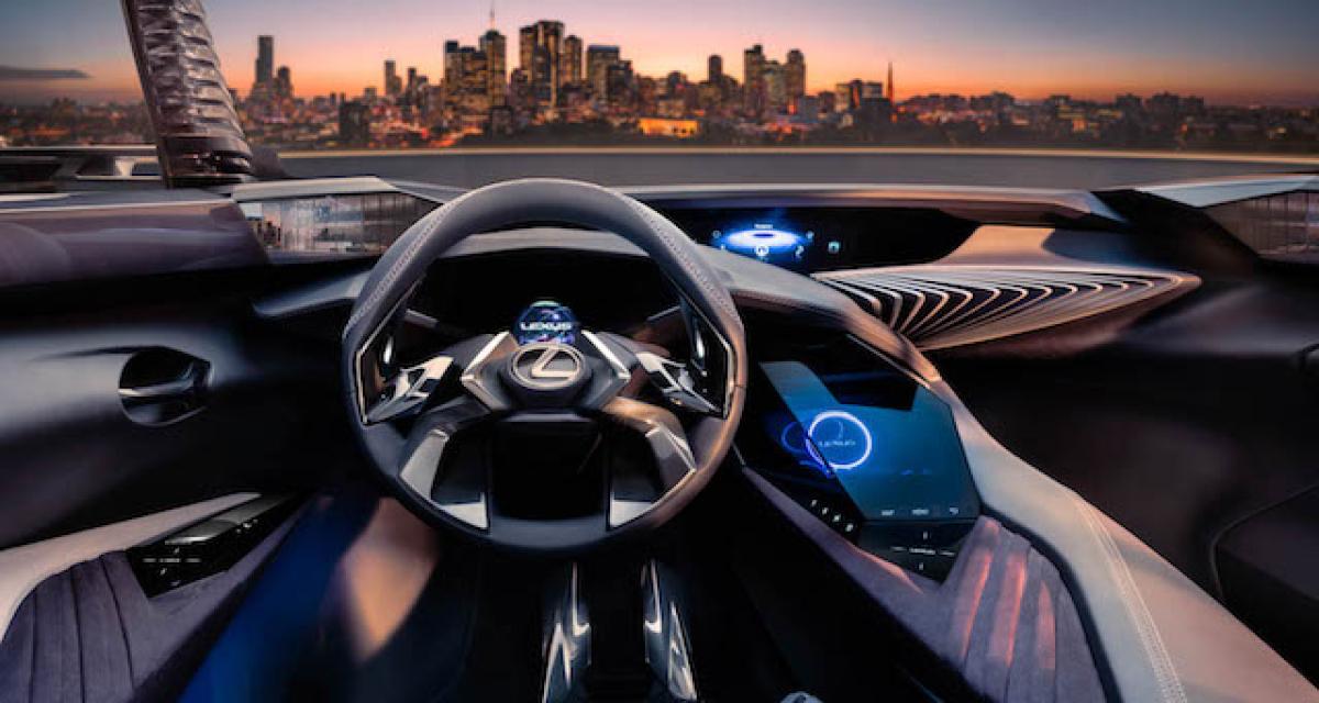 Paris 2016 : Lexus dévoile l'intérieur de l'UX