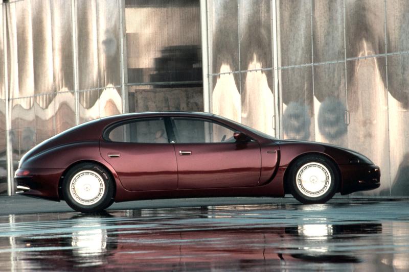  - Les concepts ItalDesign : Bugatti EB112 (1993) 1