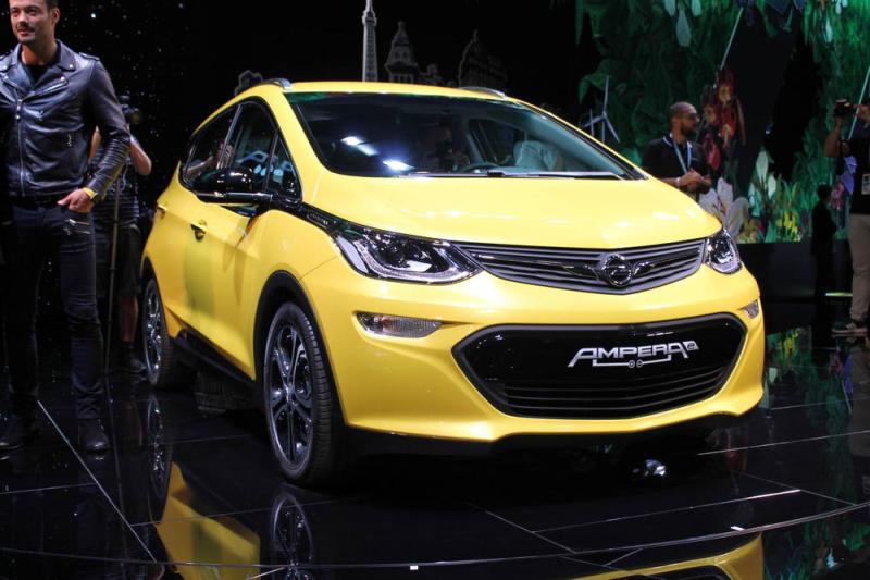  - Paris 2016 live : Opel Ampera-e 1