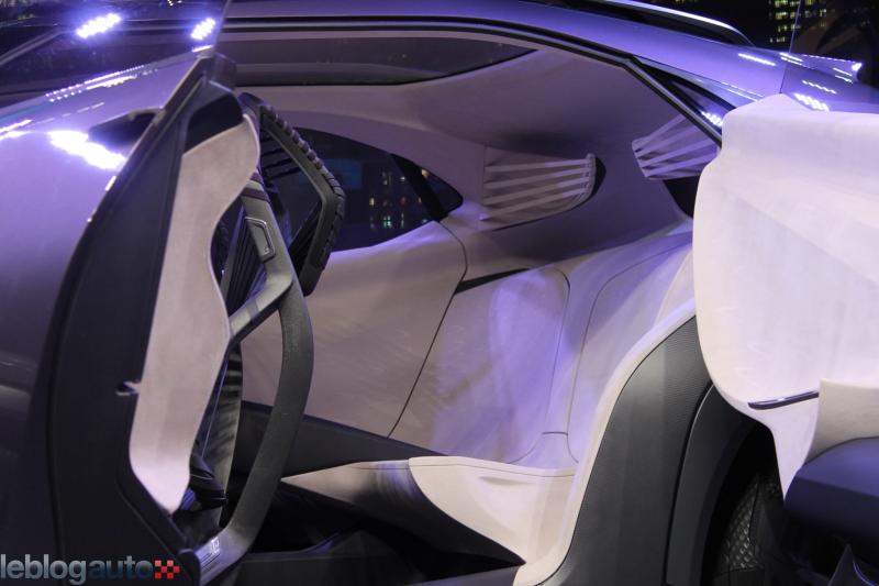  - Paris 2016 live : Lexus UX concept 1