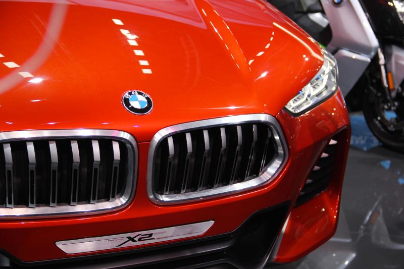  - Paris 2016 live : BMW Concept X2 1