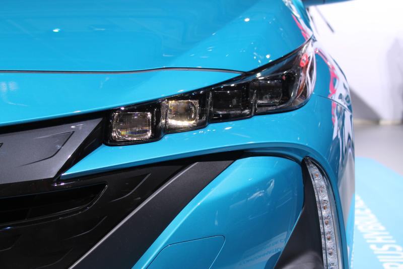  - Paris 2016 live : Toyota Prius Plug-In Hybrid 1