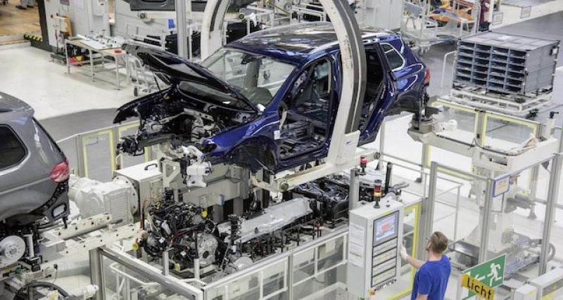  - 25 000 suppressions d’emplois au cours des dix prochaines années chez VW