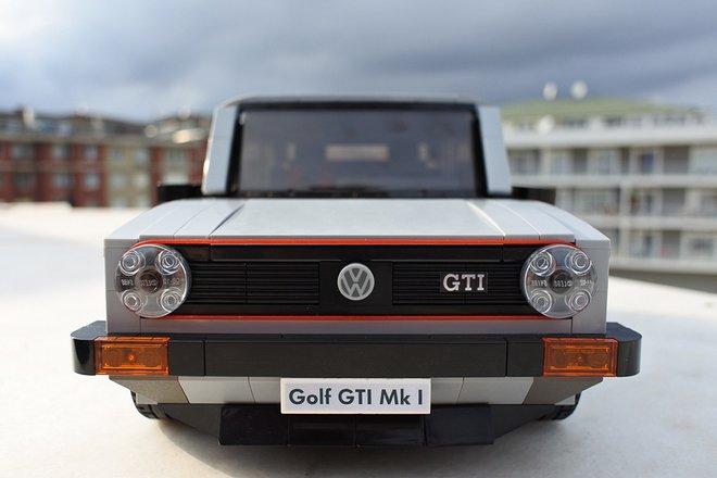  - Une Volkswagen Golf GTI Mk I en Lego 1