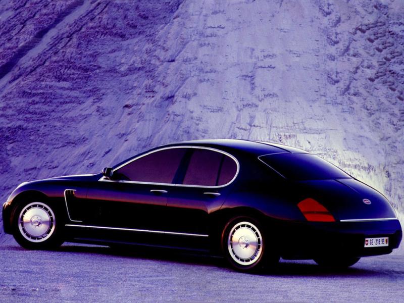  - Les concepts ItalDesign : Bugatti EB218 (1999) 1
