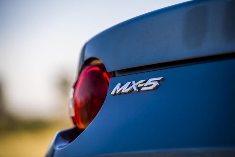  - Mazda MX-5 Artic 1